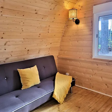Cozy Pet-friendly Near Riells Holiday home L'Escala