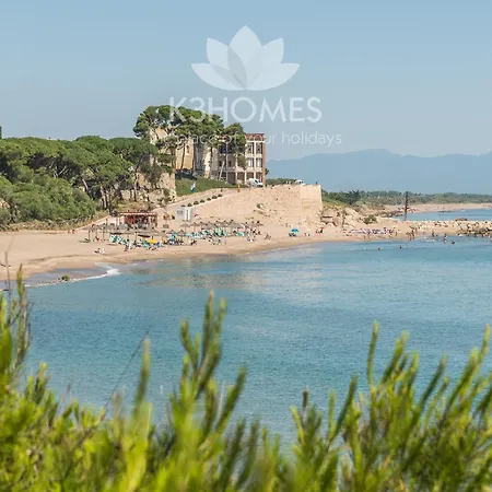 Cozy Pet-friendly Near Riells Holiday home